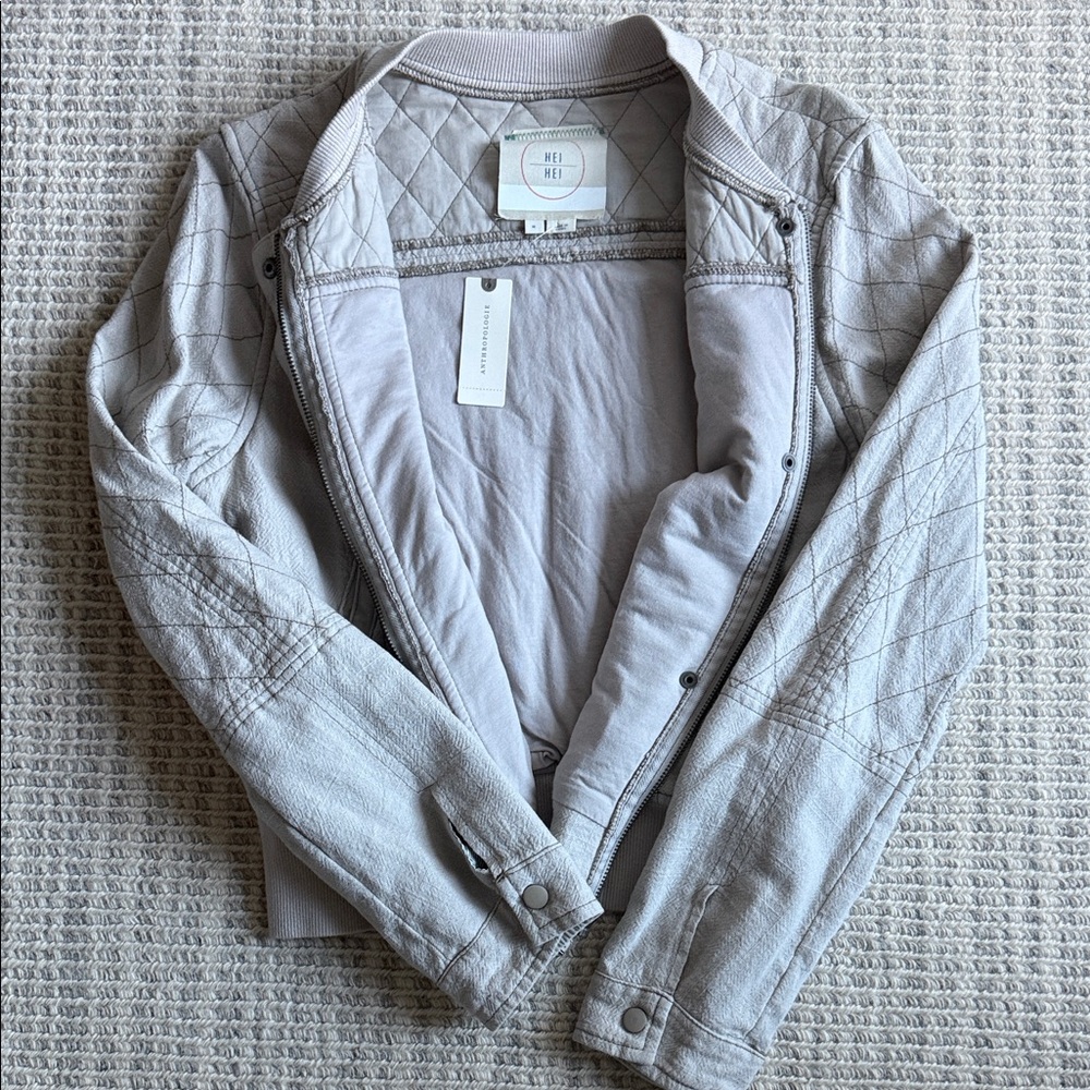 MKT Studio Light Gray Quilted Bomber Jacket - Picture 2 of 3